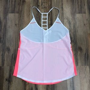 🍋 Lululemon Breezy Singlet. Size 6